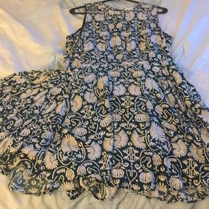 Mini dress with beautiful green and white print